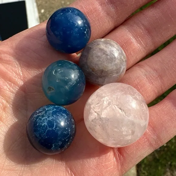 Colorful Stone Sphere Set - Picture 13 of 16